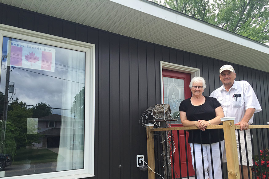 Ron & Lynda's Healthy Canadian Duplex ron and lyndas canadian duplex photograph